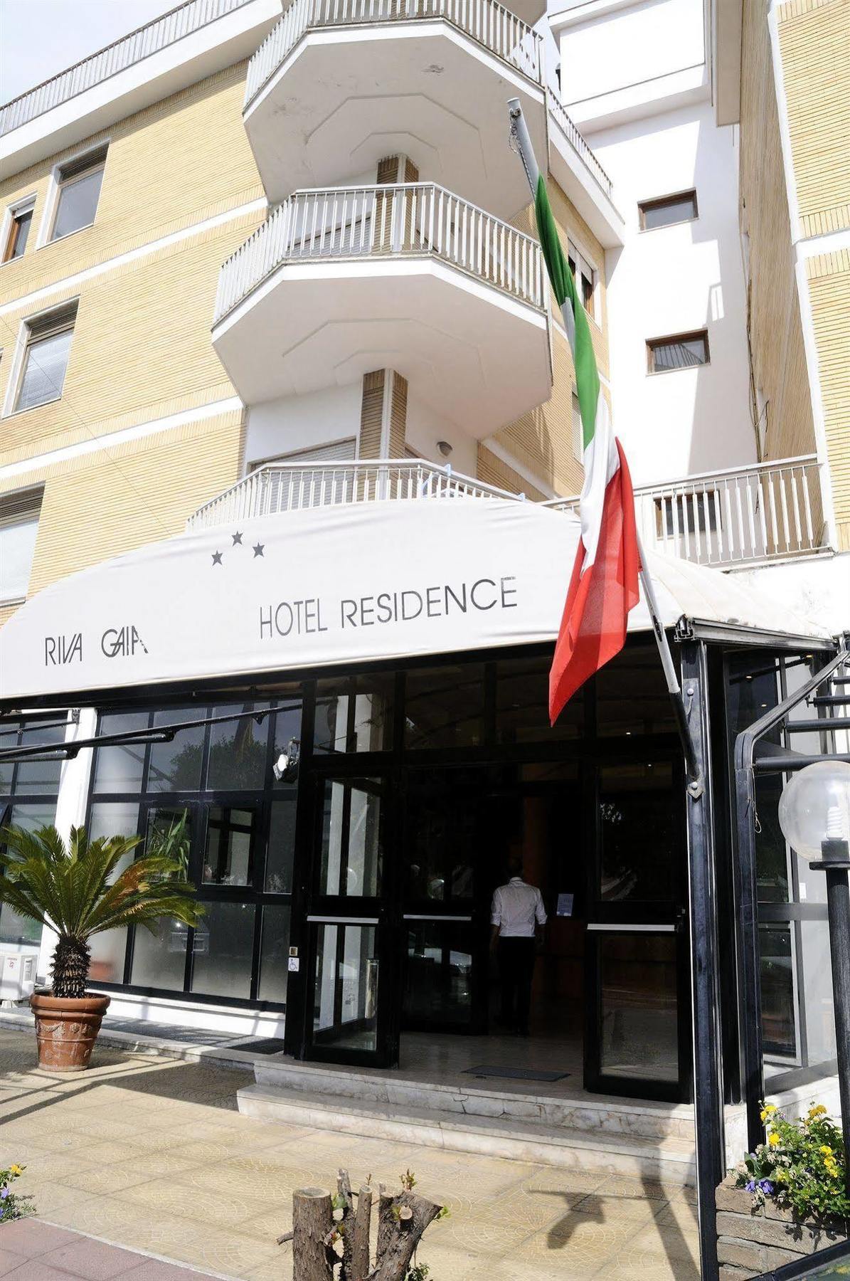 Residence Riva Gaia Terracina Exterior photo